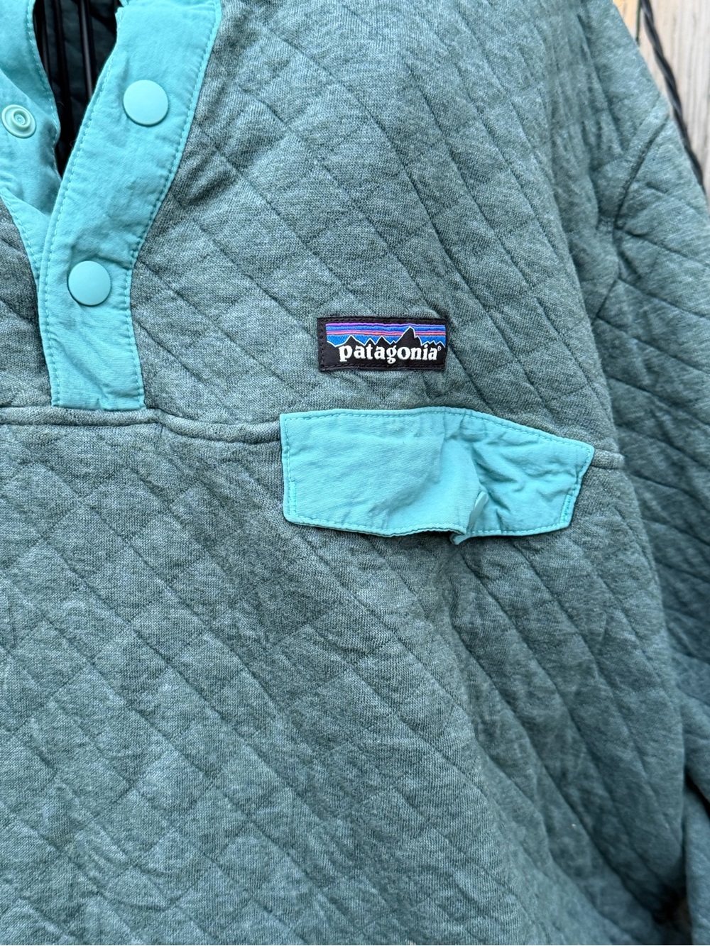 Patagonia Organic Cotton Quilted Pullover with Teal Snap Placket - Picture 2 of 4